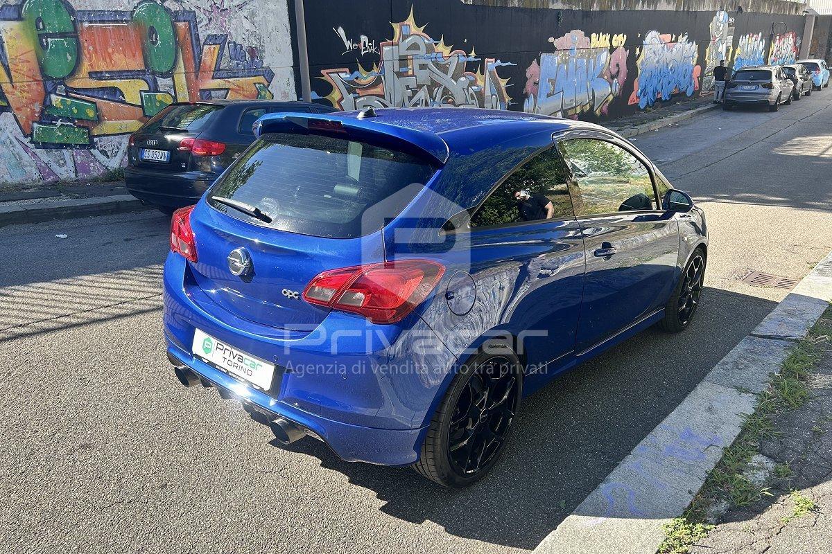 OPEL Corsa 1.6 Turbo Coupé OPC