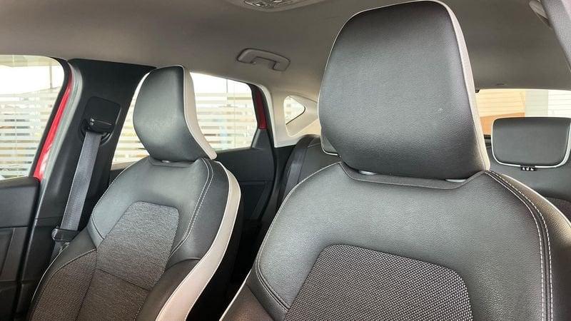 Renault Captur II 2019 1.6 E-TECH Plug-in Hybrid 160cv Intens Auto