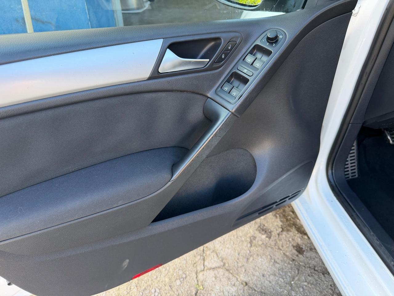 Volkswagen Golf 1.6 TDI DPF 5p. Sport Edition