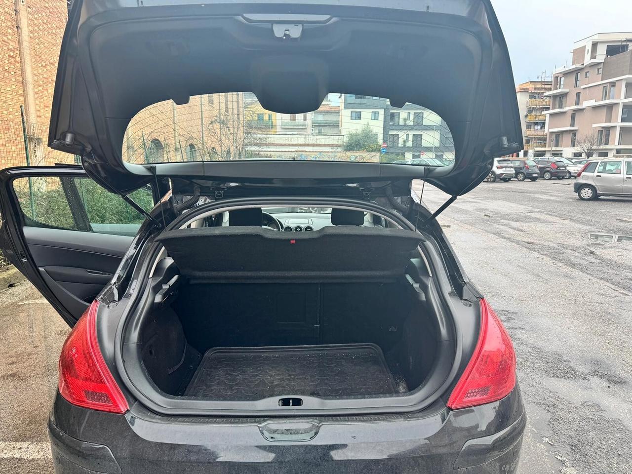 Peugeot 308 1.6 Diesel 5 porte Garan.tita