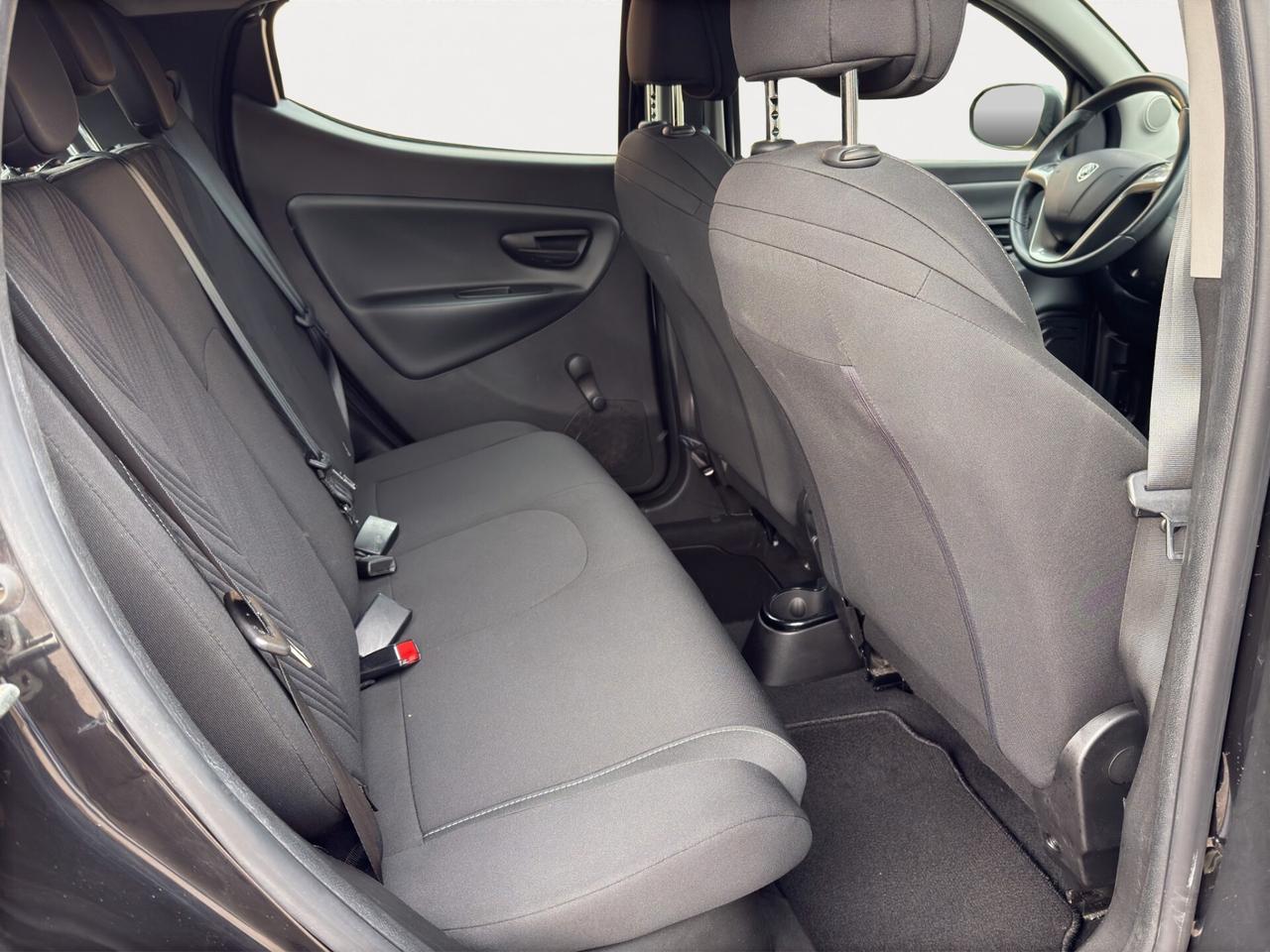 Lancia Ypsilon 1.0 FireFly 5 porte Hybrid Gold - 2023