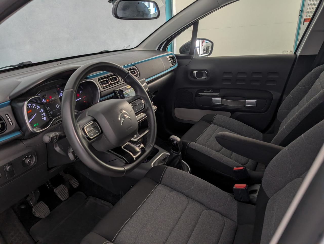 Citroen c3 iii 1.2 puretech 83cv Shine Pack
