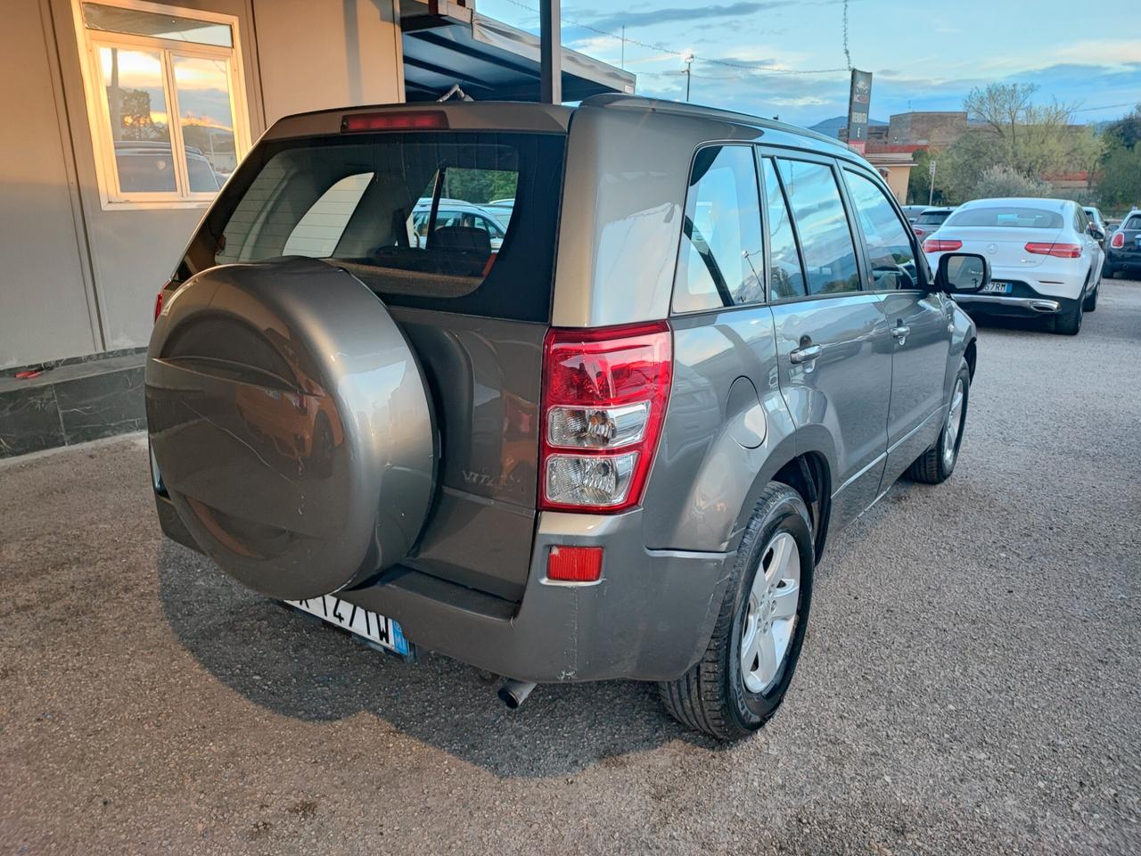 Suzuki Grand Vitara 1.9 DDiS 5 porte