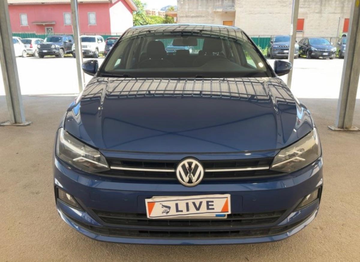 VOLKSWAGEN - Polo