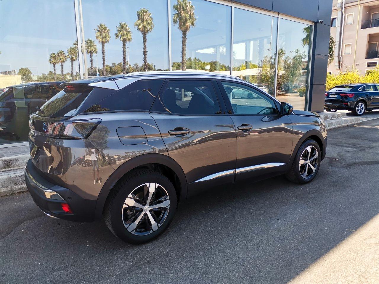 Peugeot 3008 3008 1.5 bluehdi Active Pack s&s 130cv eat8