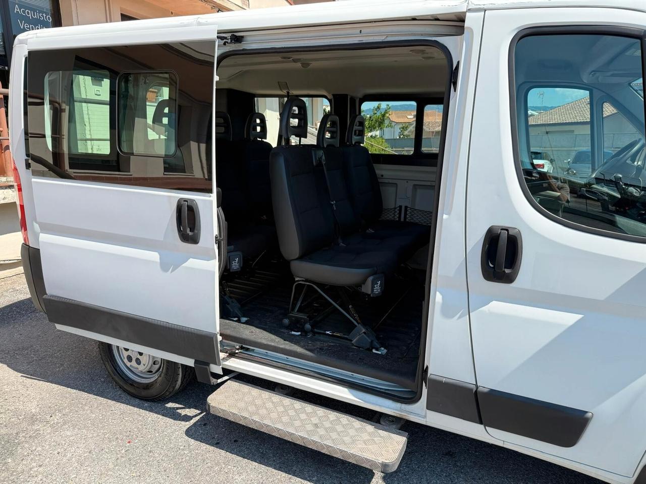 Peugeot Boxer 330 2.0 BlueHDi/110CV FAP PC-TN Combi Comfort