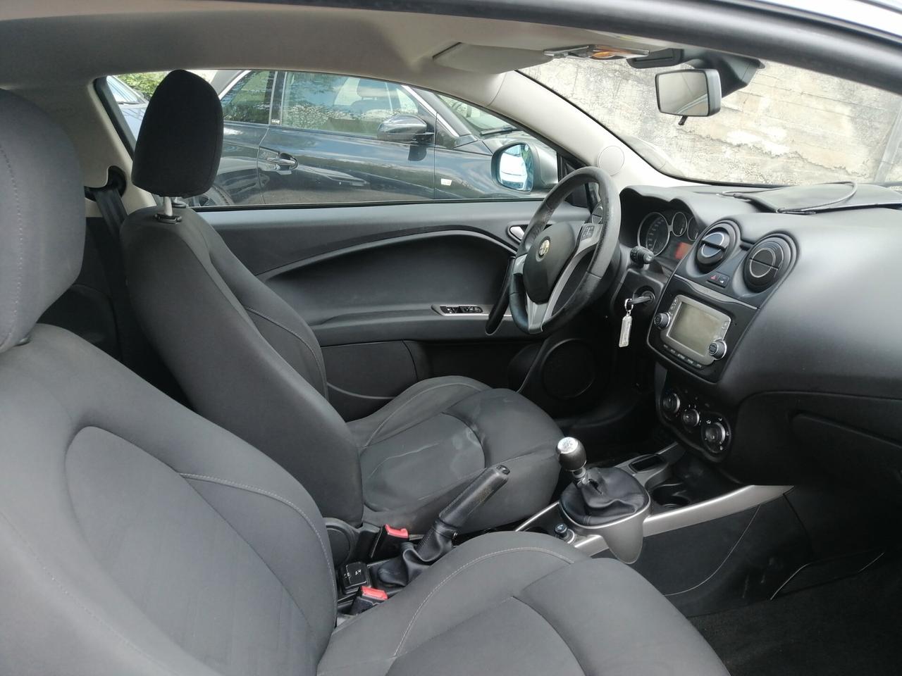 Alfa Romeo MiTo 1.4 78 CV Distinctive GPL