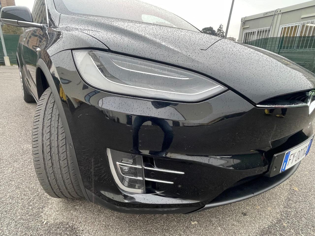 Tesla Model X Long Range 100 D