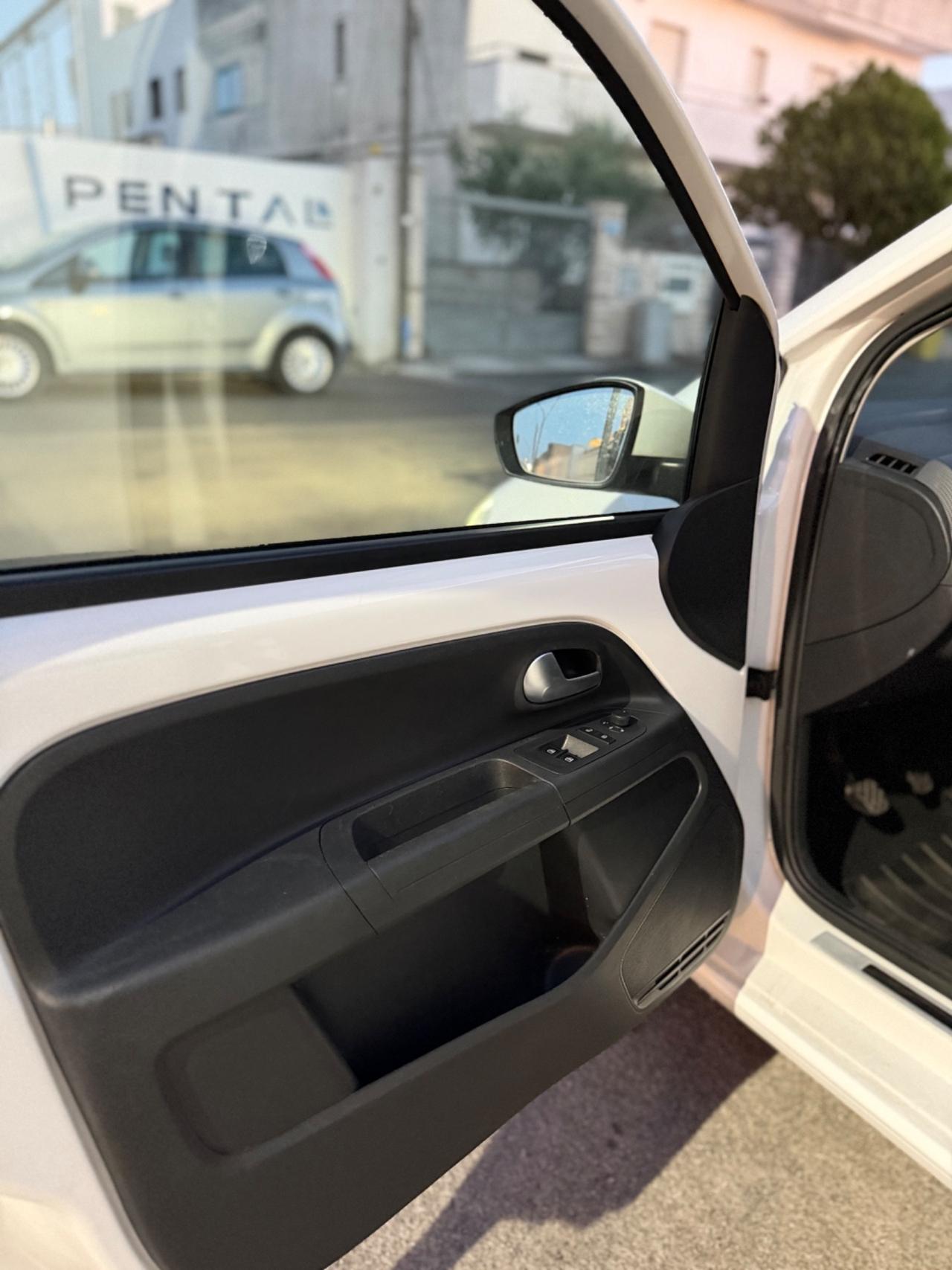 Volkswagen up! 1.0 75 cv 5p.-2018/LED/PANO/LEGA