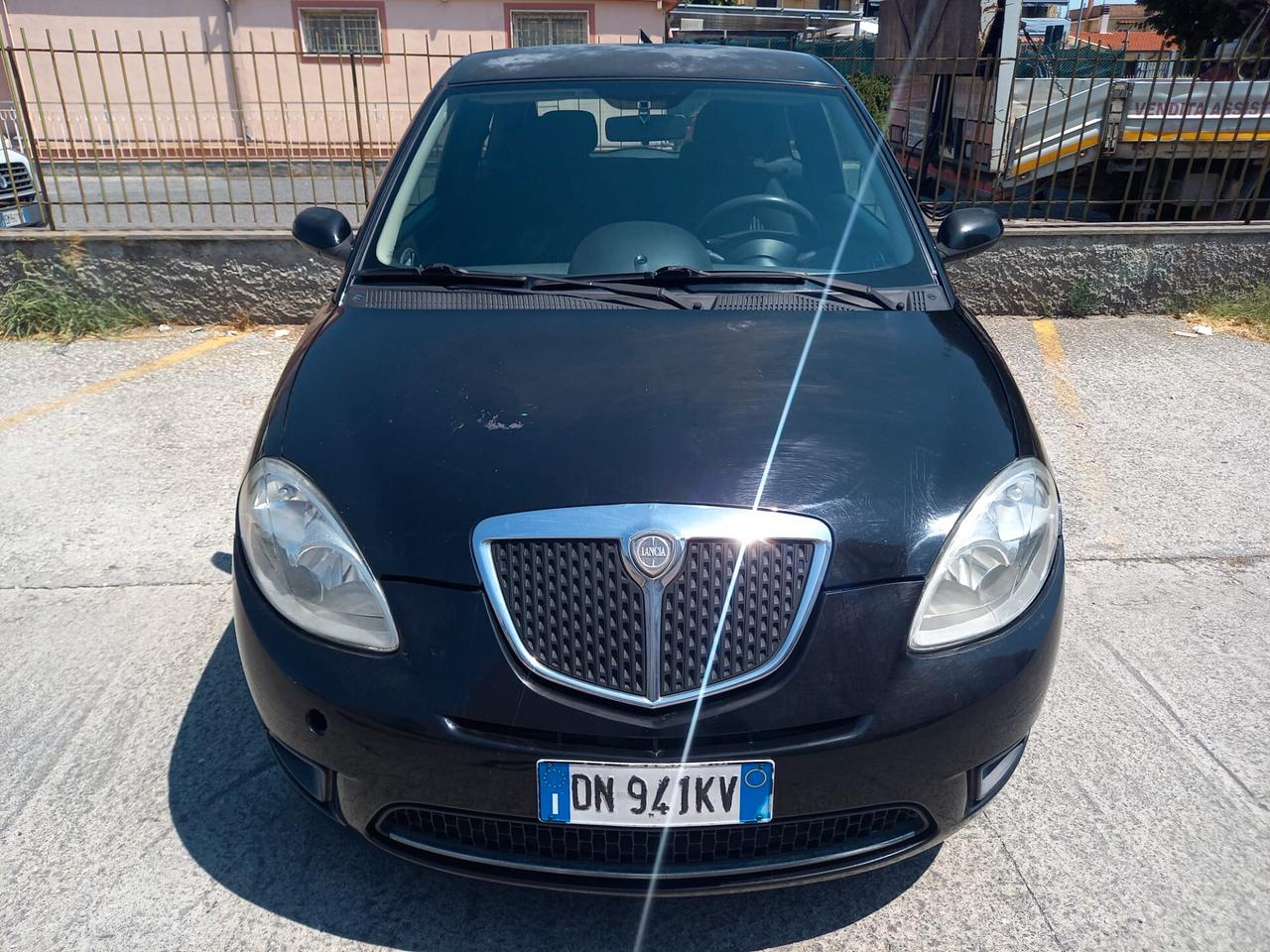 Lancia Ypsilon NEOPATENTATI
