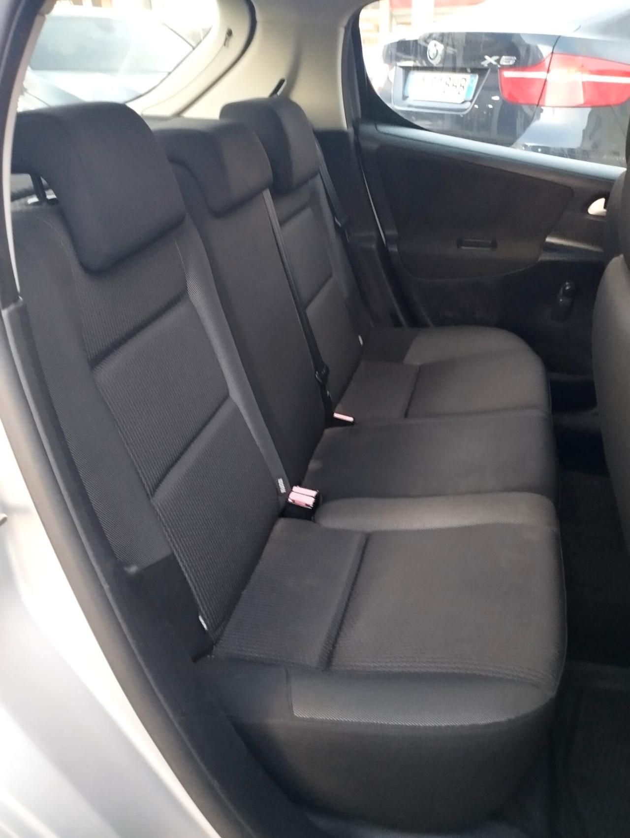 Peugeot 207 1.4 HDi 70CV 5p.