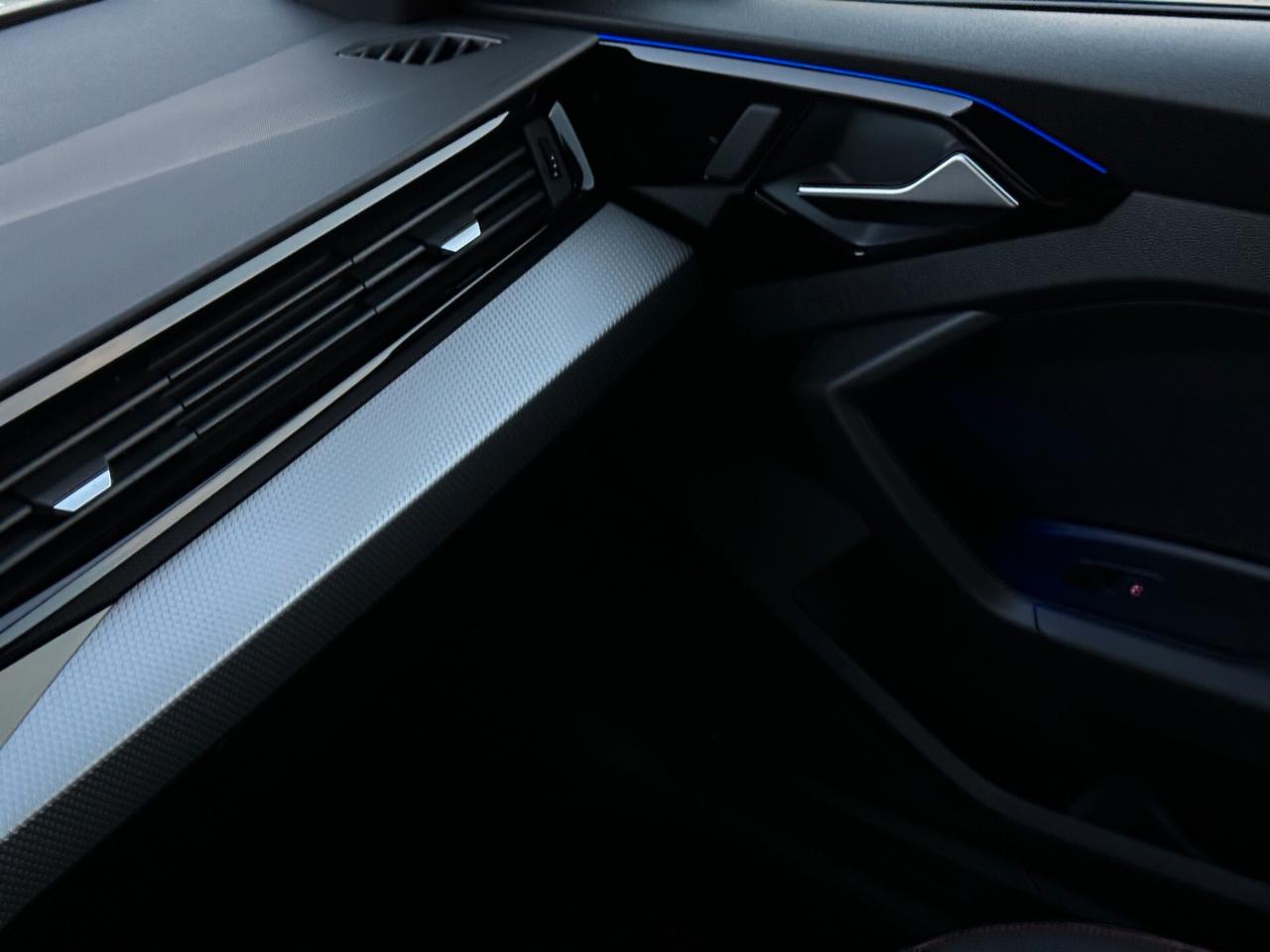 Audi A1 allstreet 30 TFSI S tronic Identity Contrast