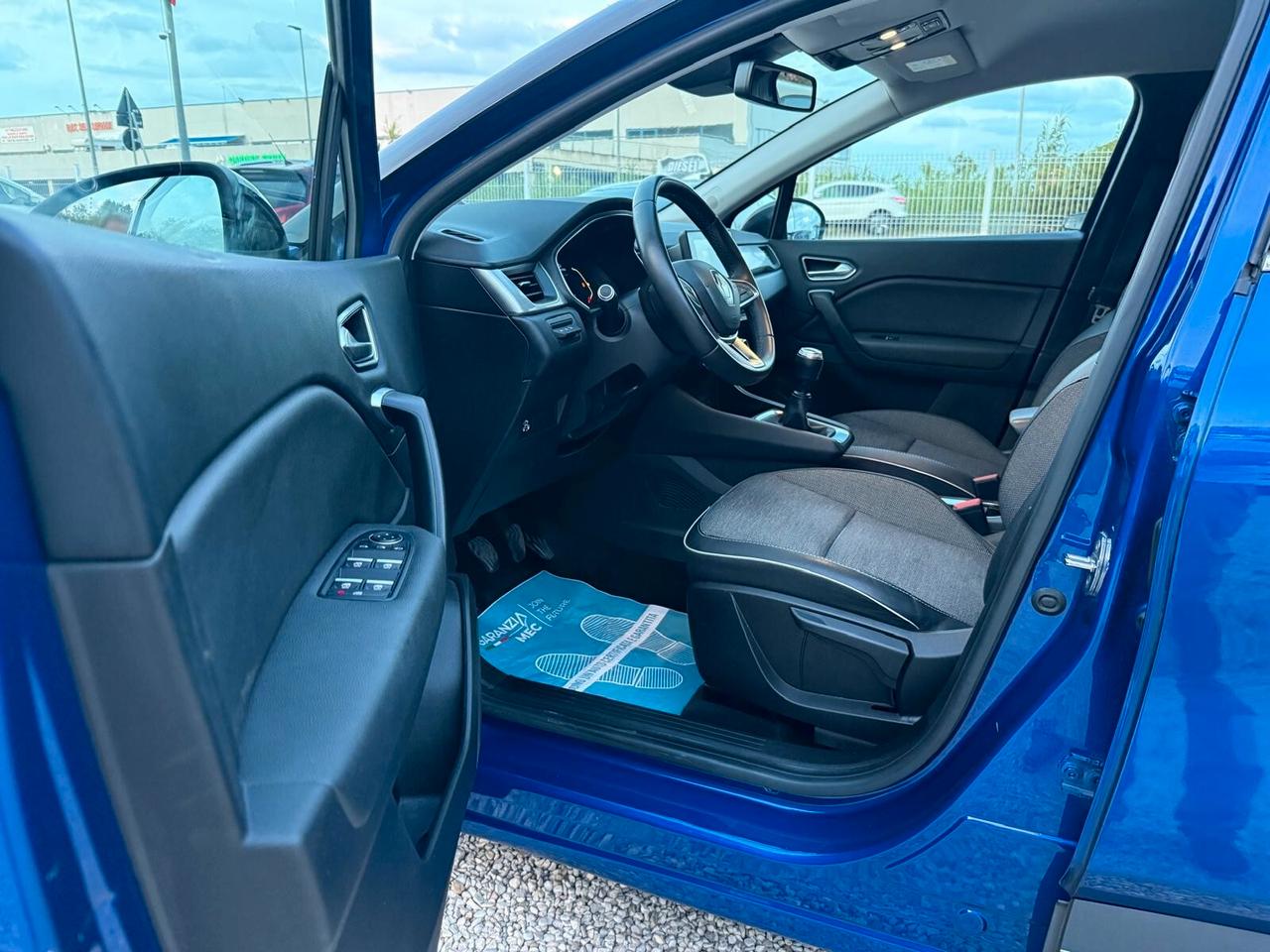 Renault Captur Plug-in Hybrid E-Tech 160 CV Intens