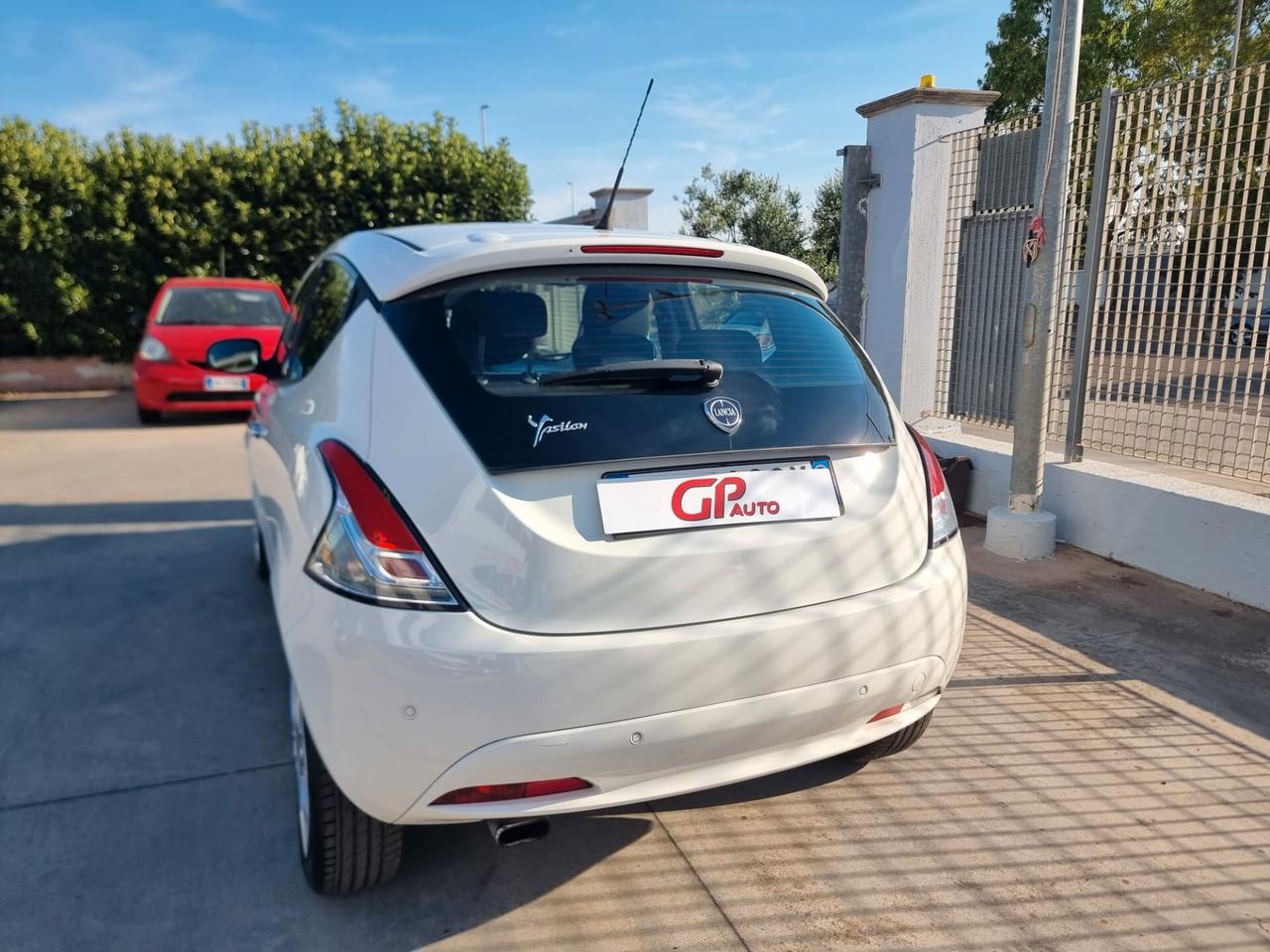 Lancia Ypsilon 1.2 69 CV 5 porte GPL Ecochic Gold GPL