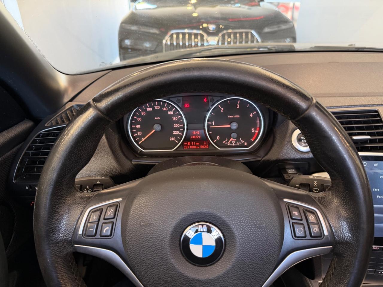 BMW Serie 1 Cabrio(E88) ('07'-'13') 118d 2.0 143CV Cabrio Futura (105 kw)