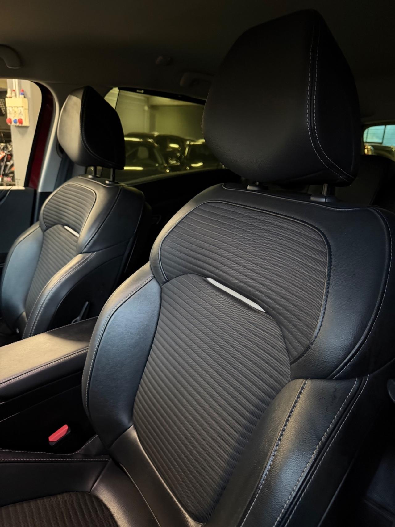 Renault SCÈNIC 1.5 dCi EU6B BOSE INITIALE PARIS