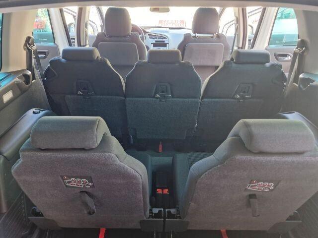 Peugeot 5008 HDI 7 POSTI CAMBIO AUTOMATICO