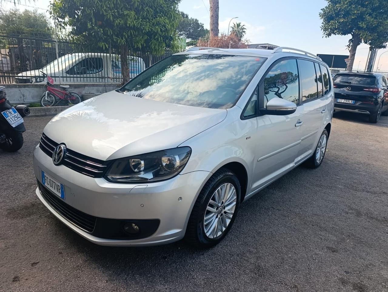 Volkswagen Touran 1.6 TDI Comfortline 2016