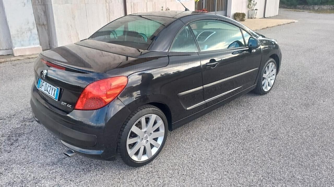 Peugeot 207 1.6 VTi 120CV CC aut. Féline