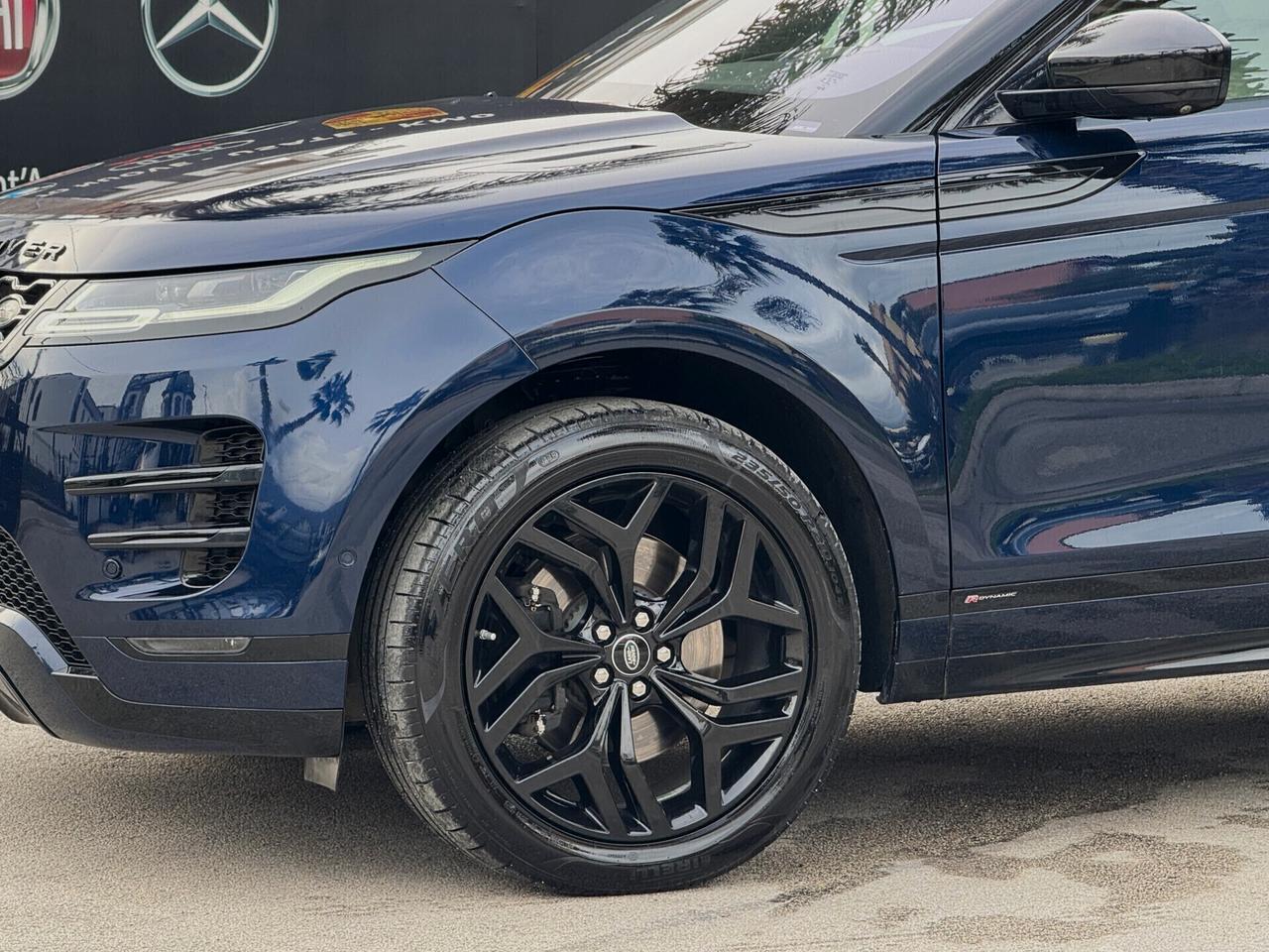 Range Rover Evoque 2.0d i4 MHEV R-Dynamic SE AWD 204CV