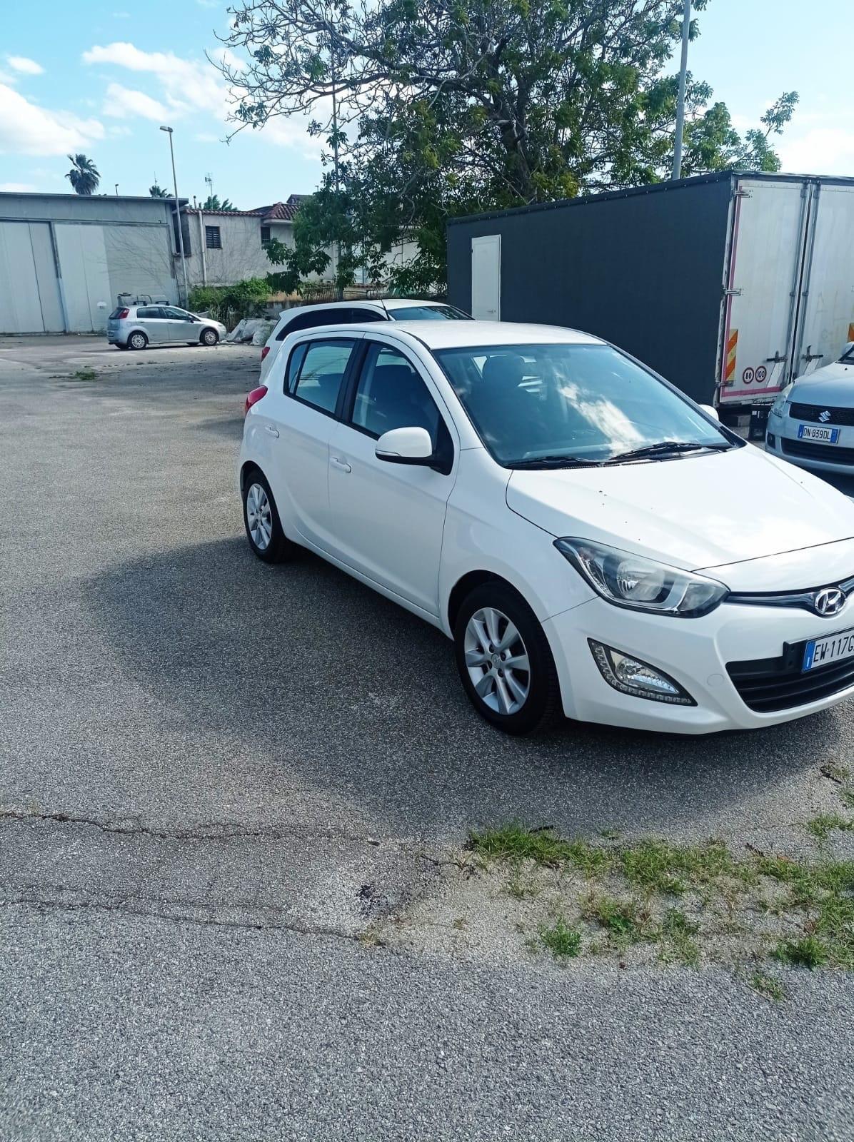 Hyundai i20 1.2 5p. Econext Sound Edition