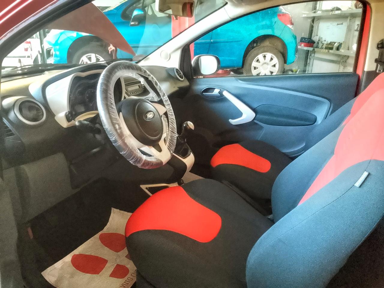 Ford Ka 1.2 8V 69CV Titanium