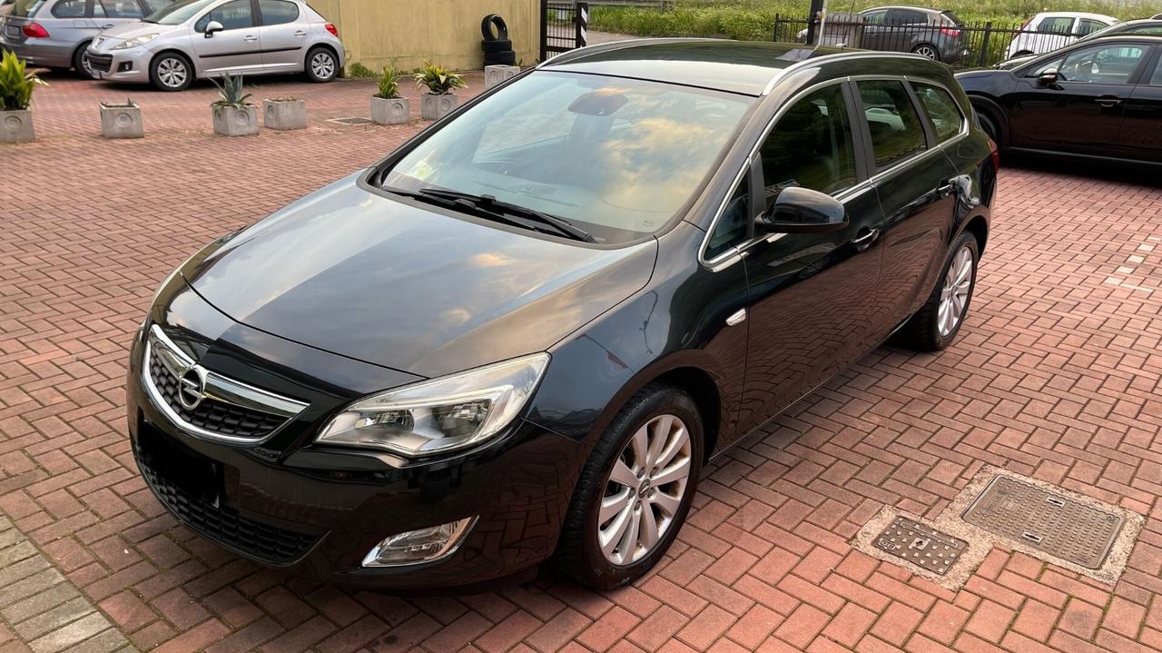 Opel Astra 1.7 CDTI 110CV Sports Tourer Cosmo