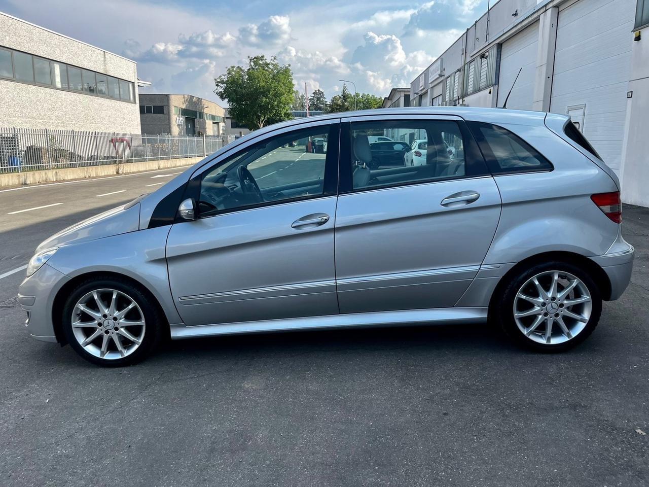 Mercedes B200benzina 2005 144.000km