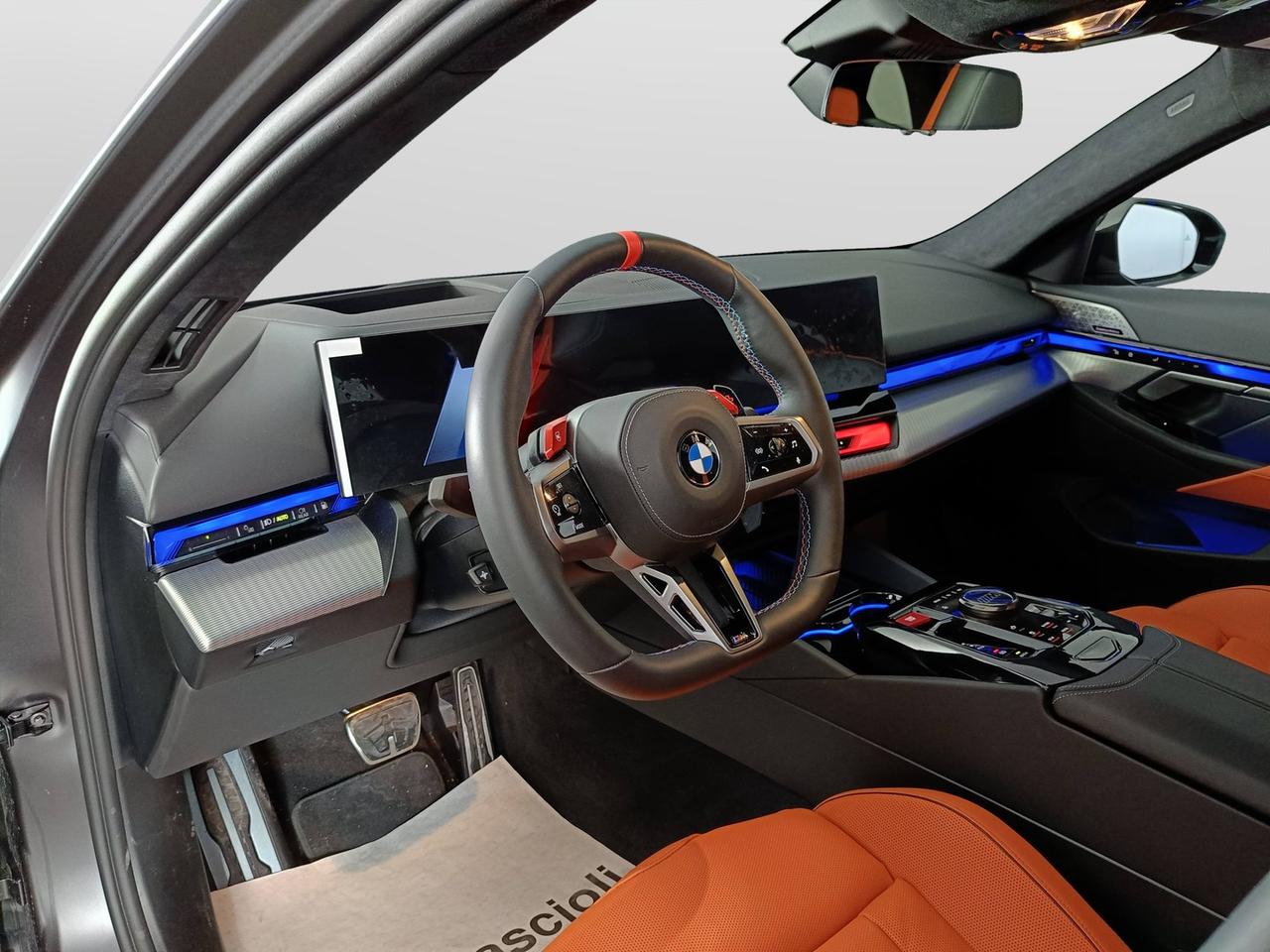 BMW M5 Touring 4.4 727cv auto