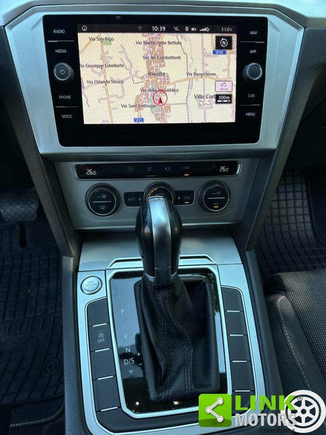 VOLKSWAGEN Passat Variant 1.6 TDI DSG Business BMT