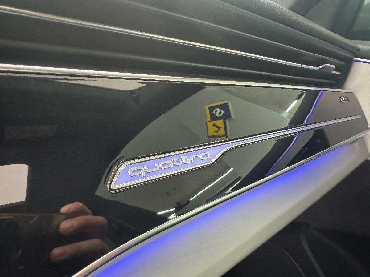 AUDI Q8 50 TDI 286 CV quattro S-Line TETTO/ LUCI AMBIENT