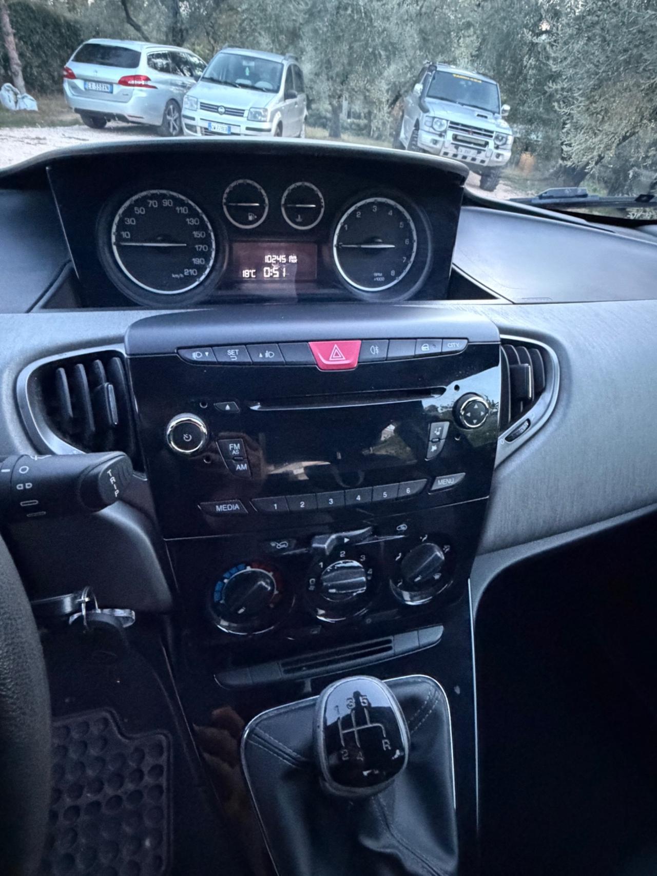 Lancia Ypsilon 1.2 69 CV 5 porte S&S Platinum