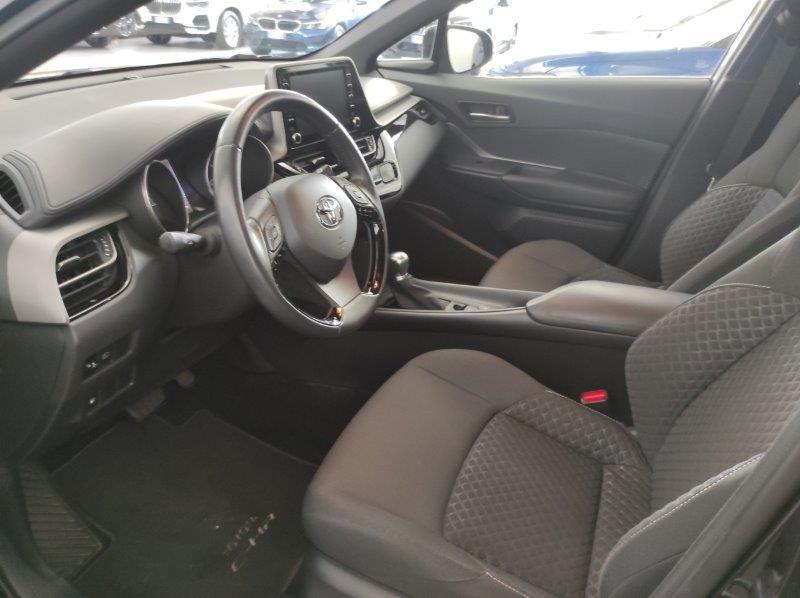 TOYOTA C-HR (2016-2023) - C-HR 1.8 Hybrid E-CVT Business
