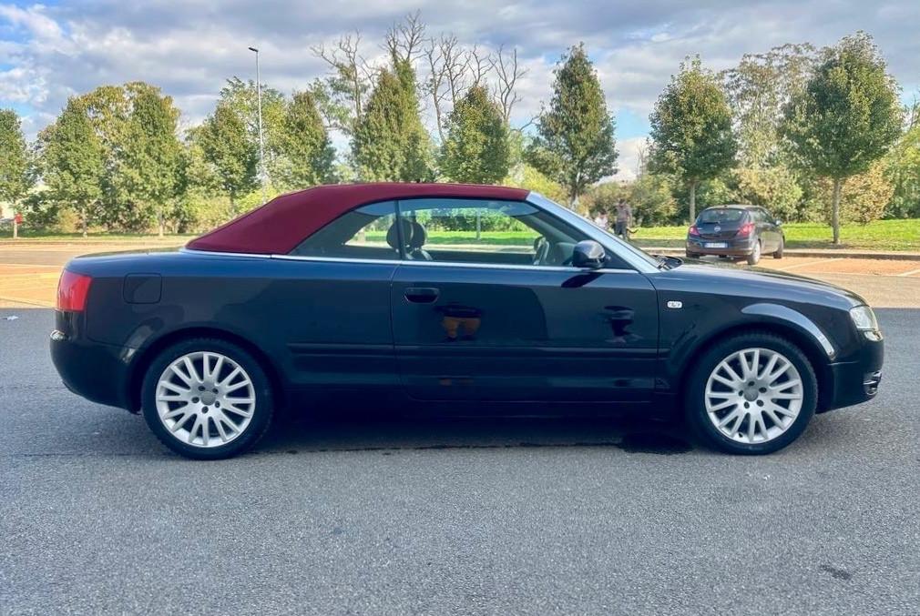 Audi A4 Cabriolet 2.5 V6 TDI cat