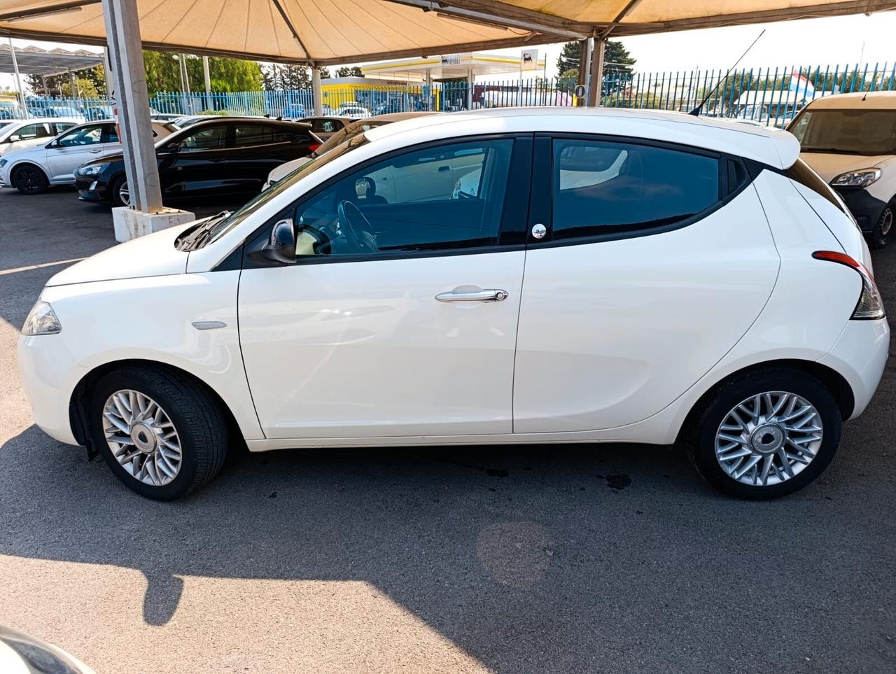 Lancia Ypsilon 1.2 cc 69 CV 5 porte GPL Ecochic 2013