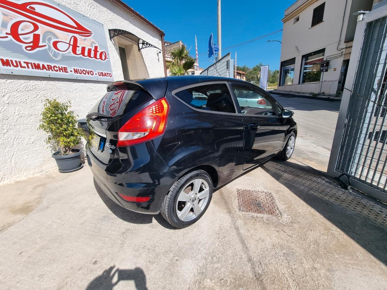 Ford Fiesta 1.4 TDCi aut. 3p. Ghia