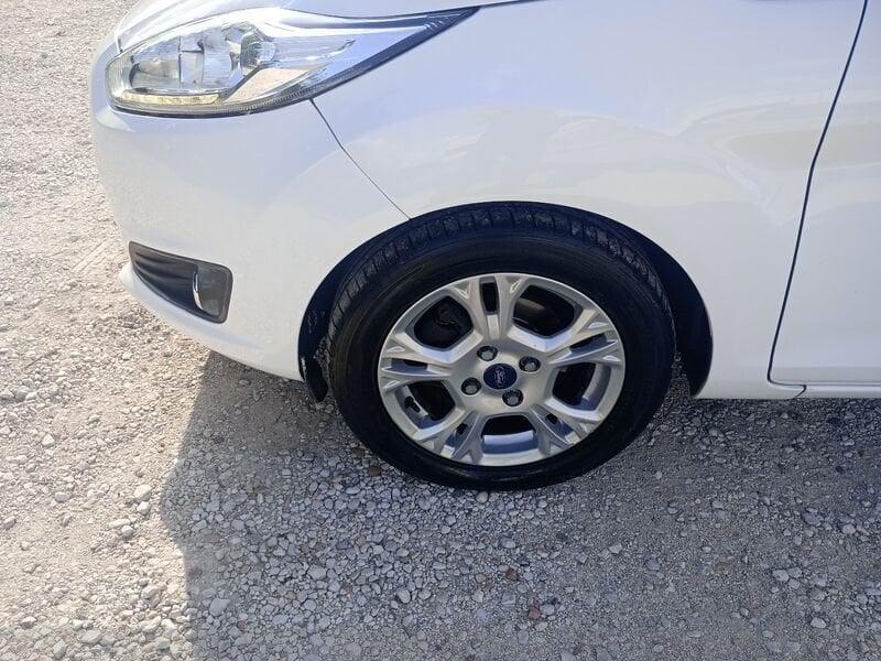 Ford Fiesta 2013 Diesel 5p 1.5 tdci Business 75cv E6