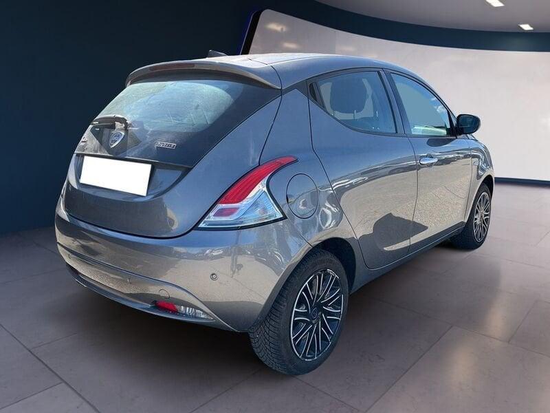 Lancia Ypsilon III 2021 1.0 firefly hybrid Gold s&s 70cv