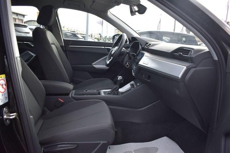 Audi Q3 35 TDI quattro S tronic Business
