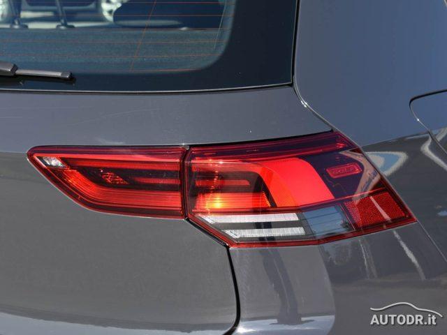 VOLKSWAGEN Golf 1.5 TGI 130cv DSG Life VIRTUAL CARPLAY ACC KM CERT