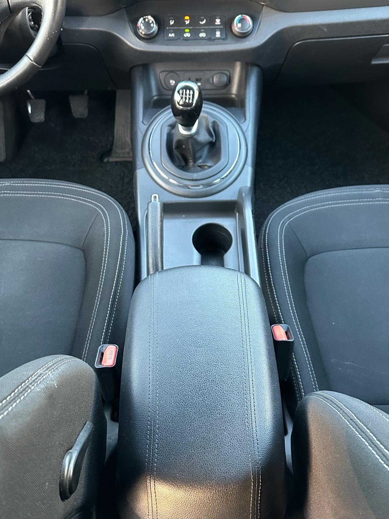 Kia Sportage 1.7 CRDI VGT 2WD Active 2014