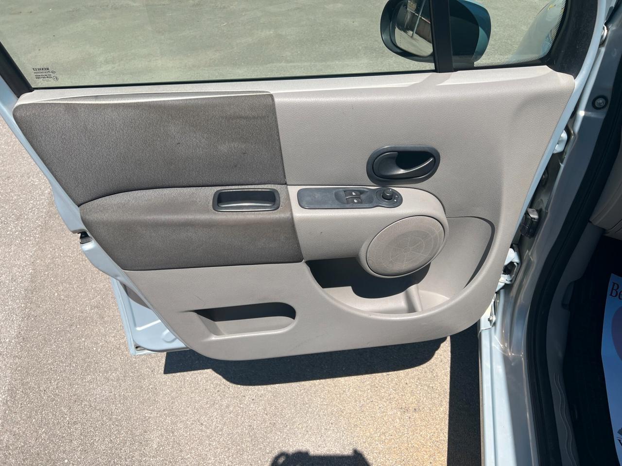 Renault Modus 1.5 dCi 70CV Luxe Dynamique