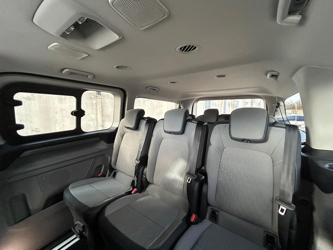 Ford Tourneo Custom Ibrido Plug-in 9 POSTI