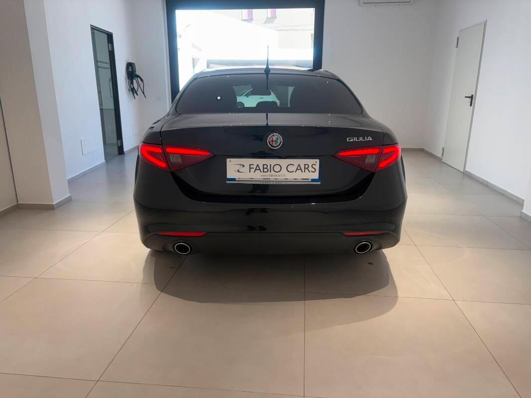 Alfa Romeo Giulia 2.2 t Super 180cv