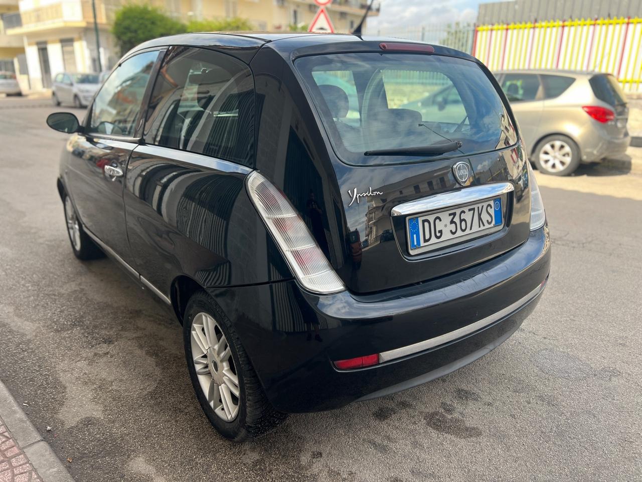 Lancia ypsilon 1.2 Benzina Anno 2008 160,000Km