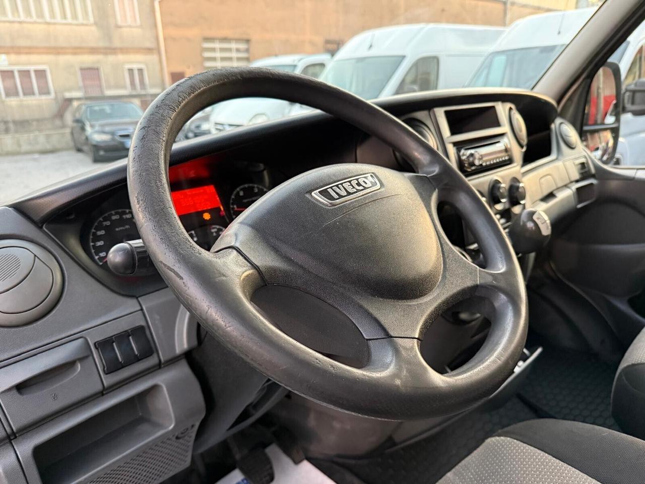 IVECO Daily 35S12 2.3 TDI 125 CV EURO 5 PASSO MEDIO
