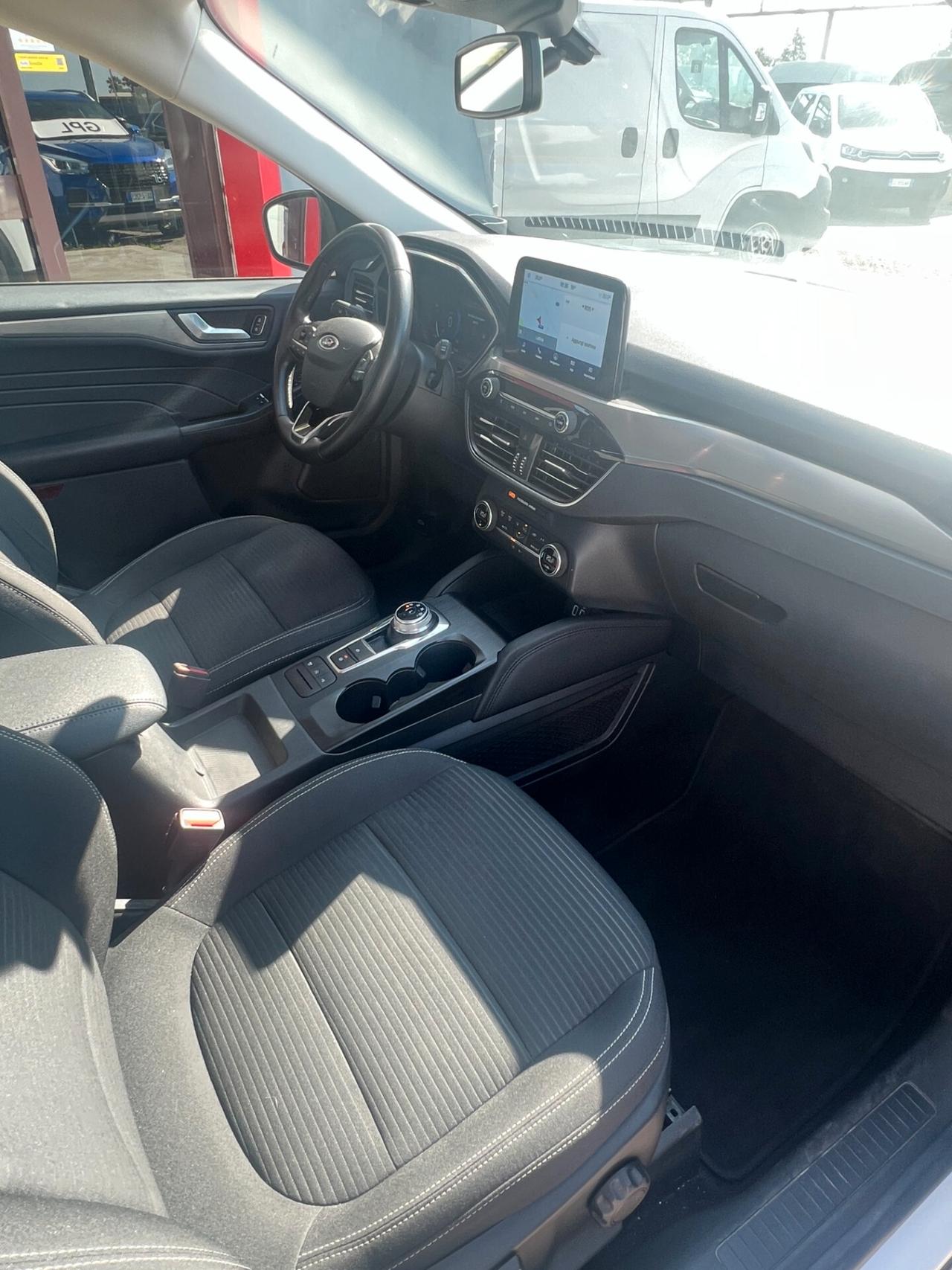 Ford Kuga 1.5 TDCi Automatica