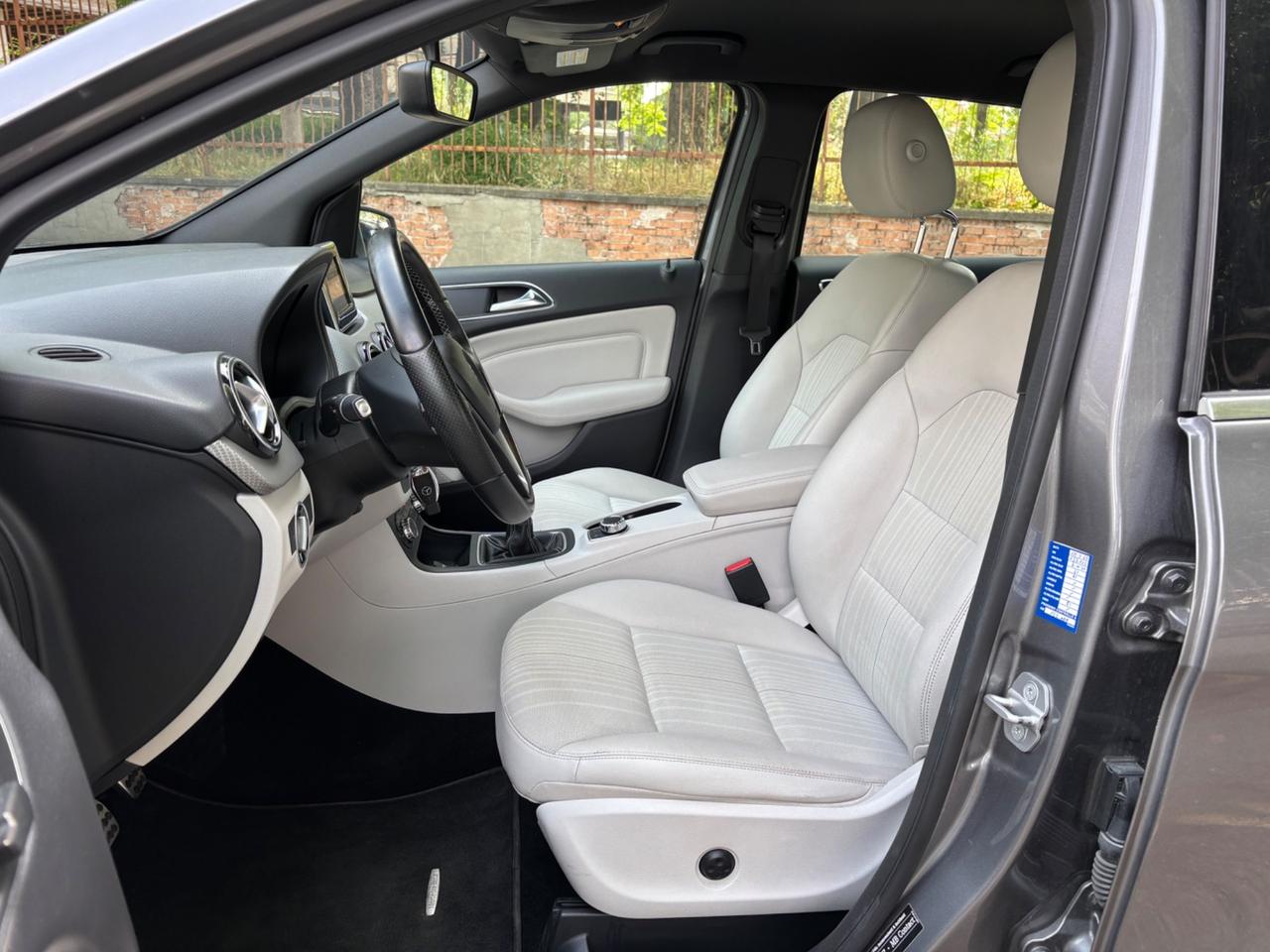 Mercedes-benz B 200 BlueEFFICIENCY Premium