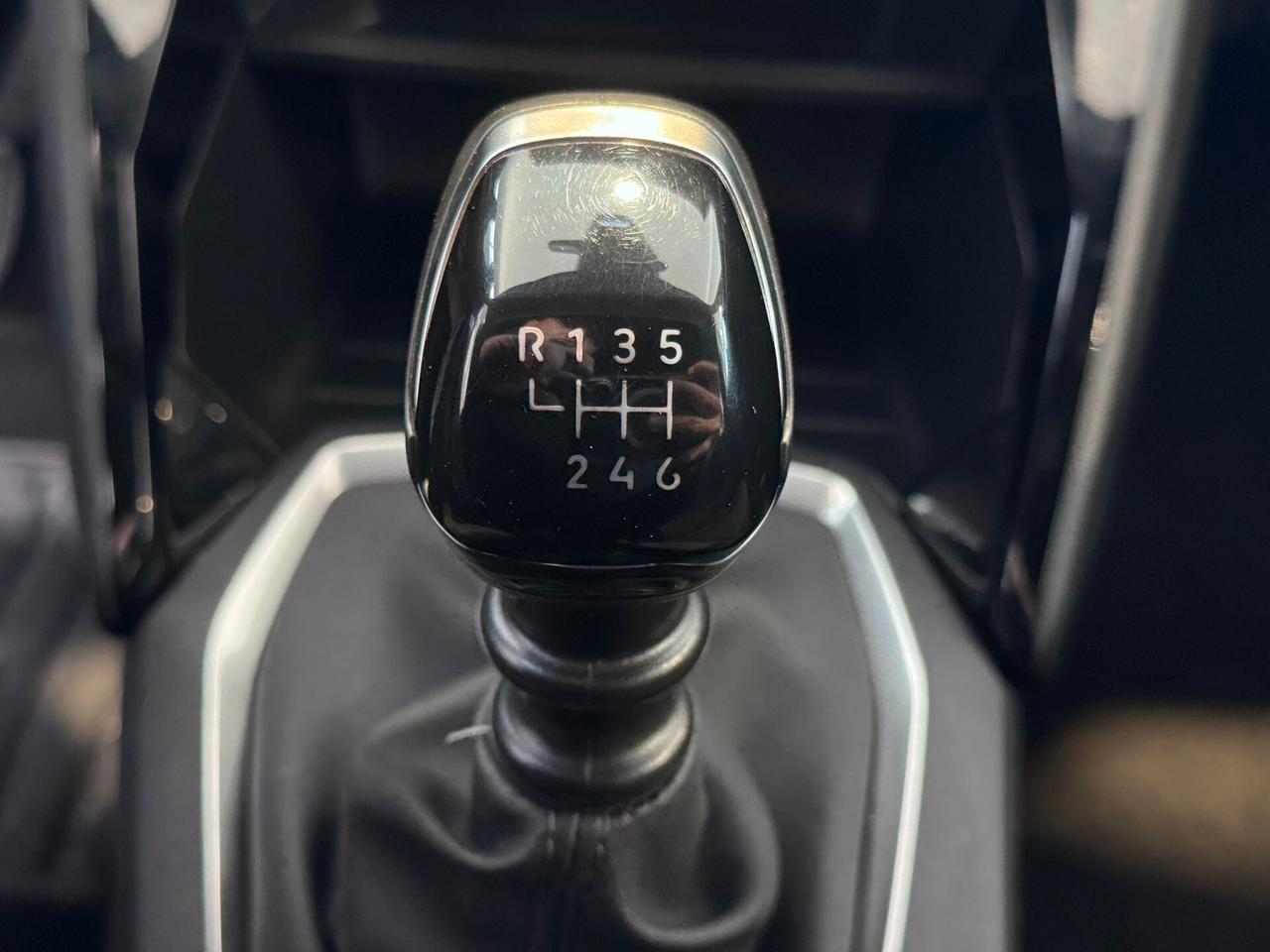 Peugeot 2008 PureTech 100 S&S Active