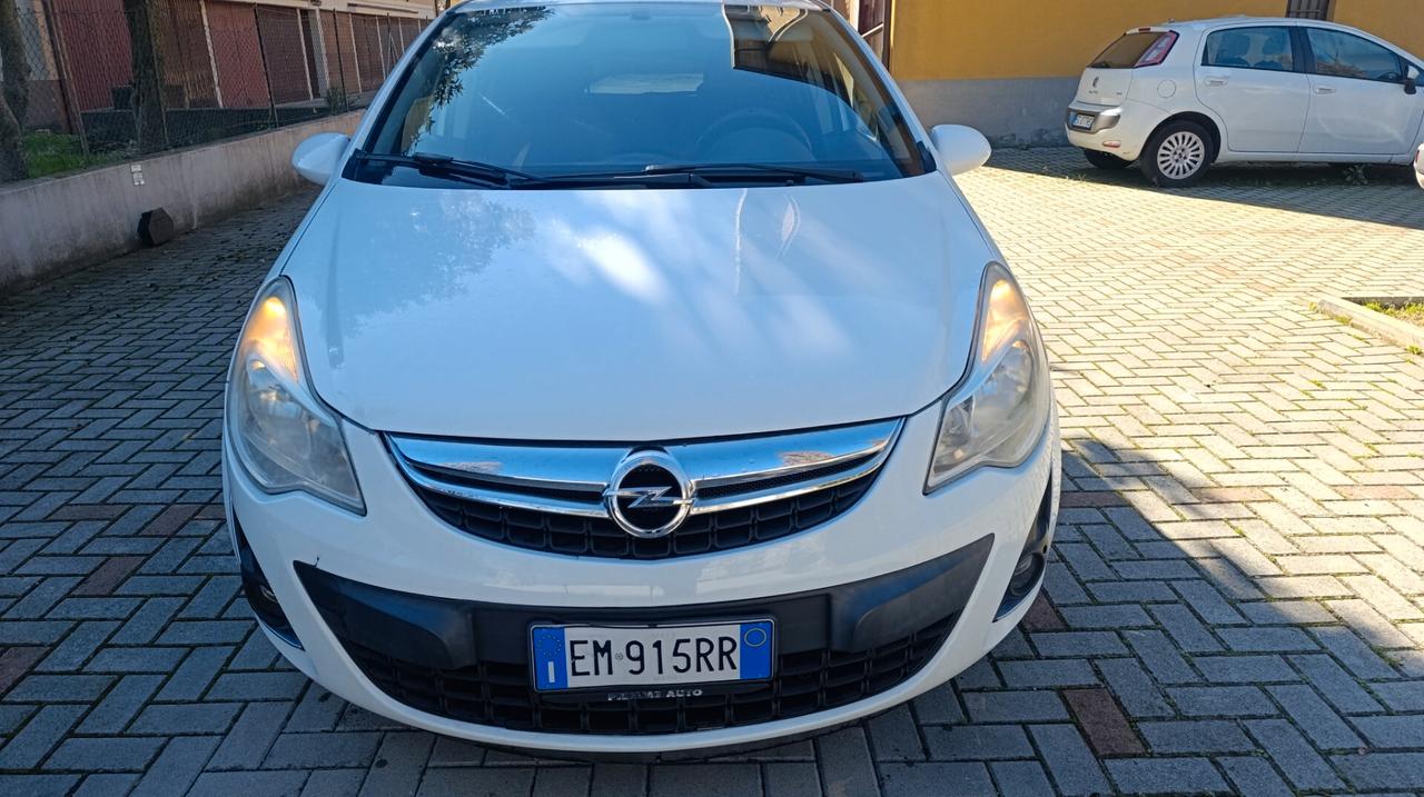 Opel Corsa 1.2 GPL OK NEOPATENTATI